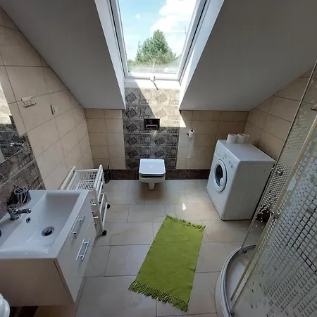 Lesna Malinka Apartamento